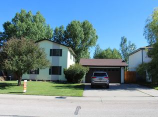 4904 Knickerbocker St, Gillette, WY 82718