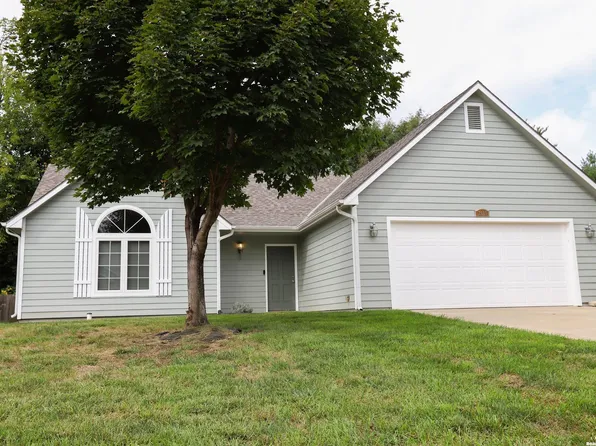 2819 Harper St, Lawrence, KS 66046