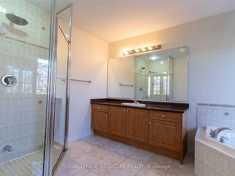 128 Holmes Cres — Photo 18