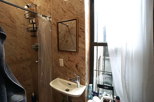 Rented by Best Apartments North Inc | media 12