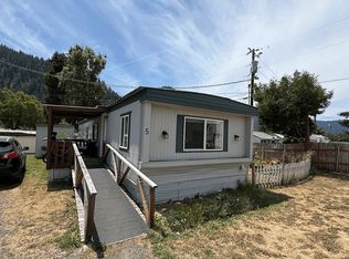 76251 Rainbow St #5, Oakridge, OR 97463