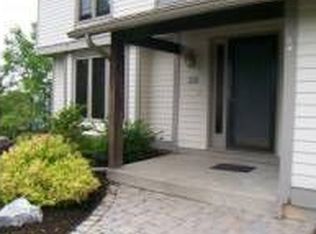 110 Kathleen Ter, Camillus, NY 13031