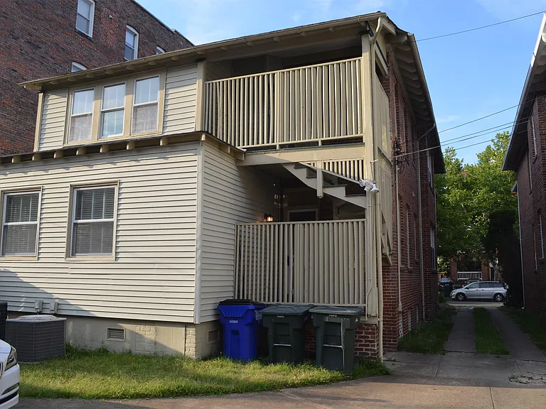 621 W Princess Anne Rd — Photo 11