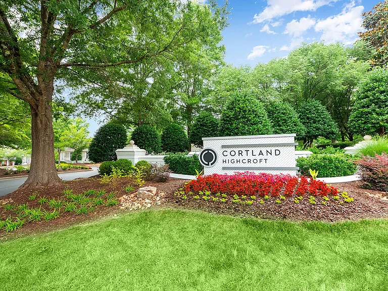 Cortland Highcroft — Photo 39