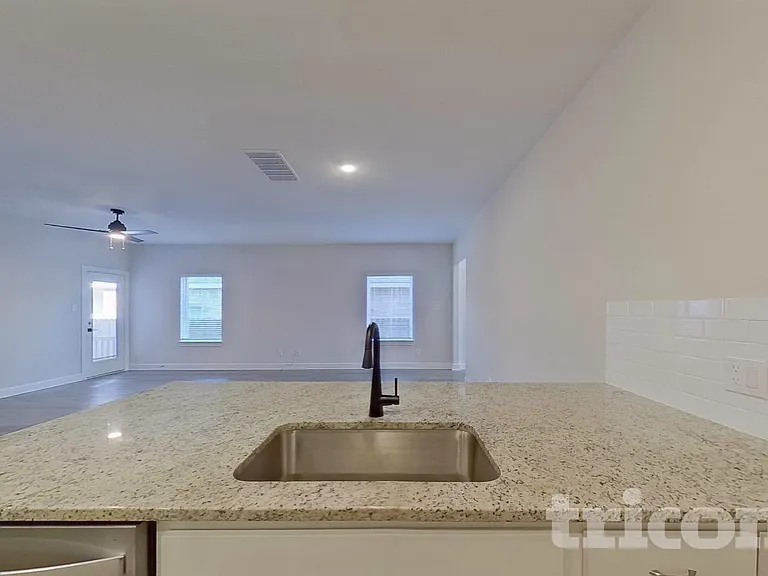 1210 Dye Blvd — Photo 6