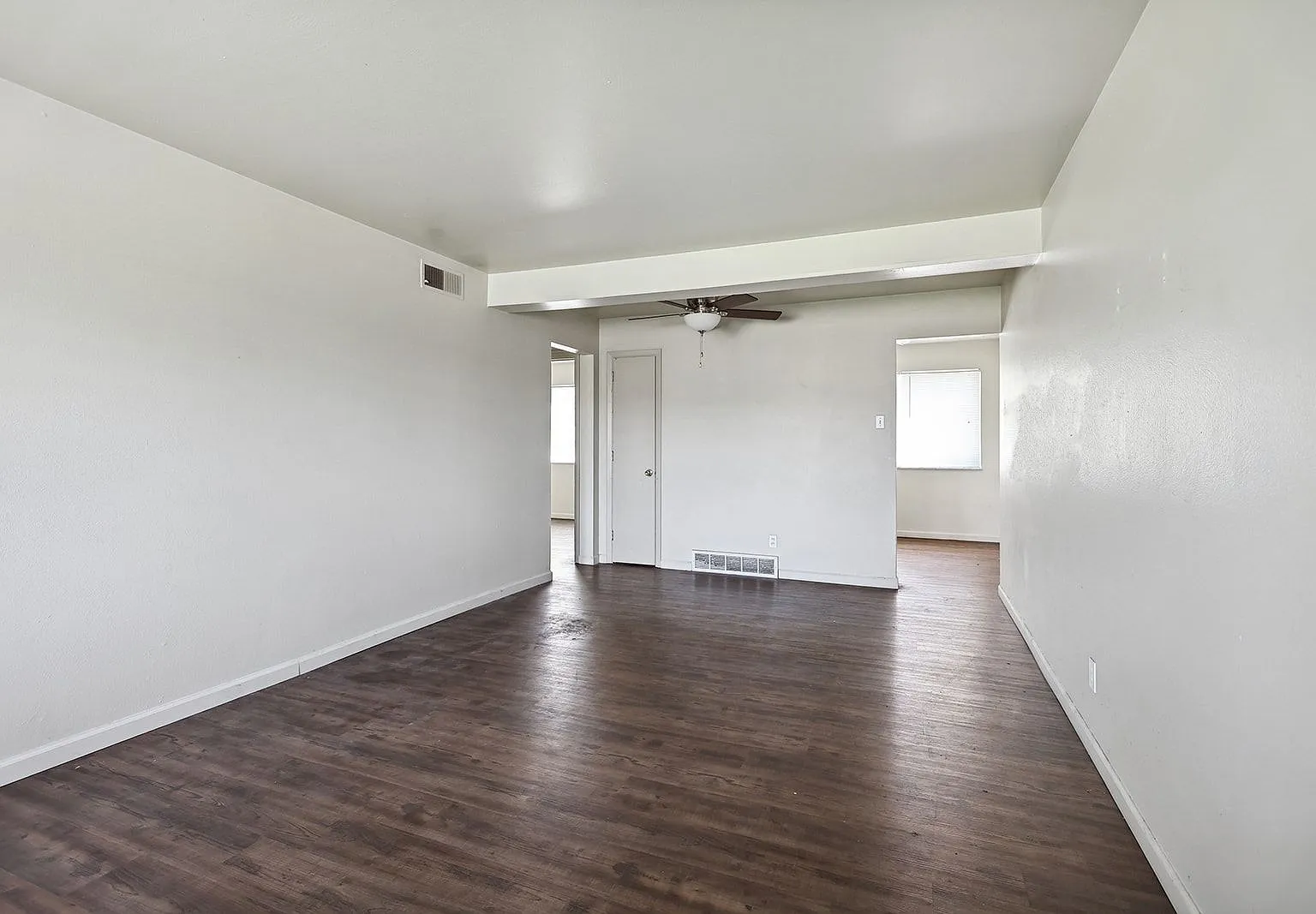 2 bed, 1.0 bath, $950 — Photo 3