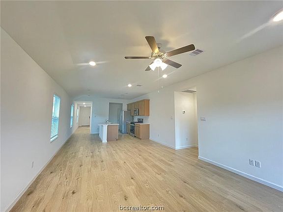 5th image of 914 Coffee Mill Ln