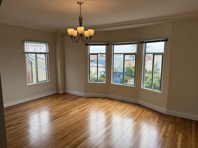 250 Point Lobos Ave #402 — Photo 1
