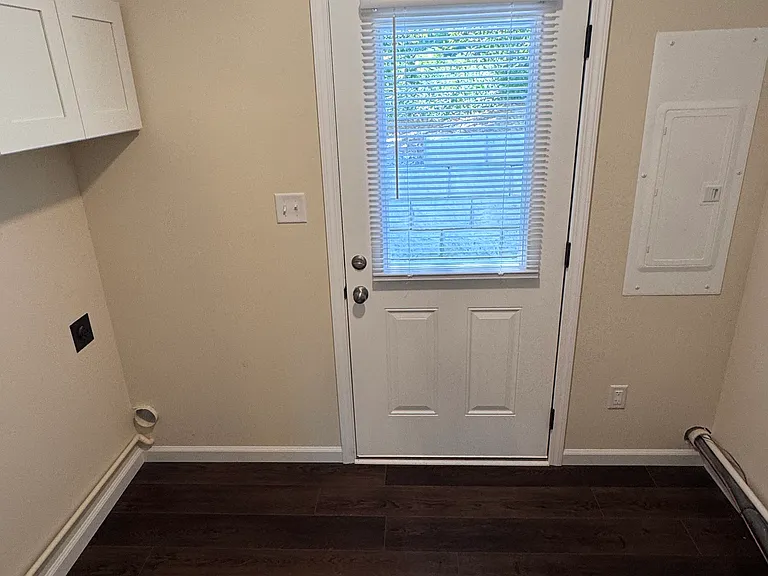 111 Nolan Dr #8 — Photo 15