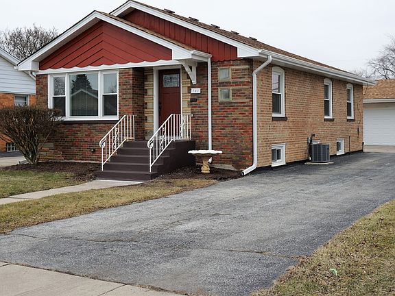 2nd image of 781 E 163rd Pl