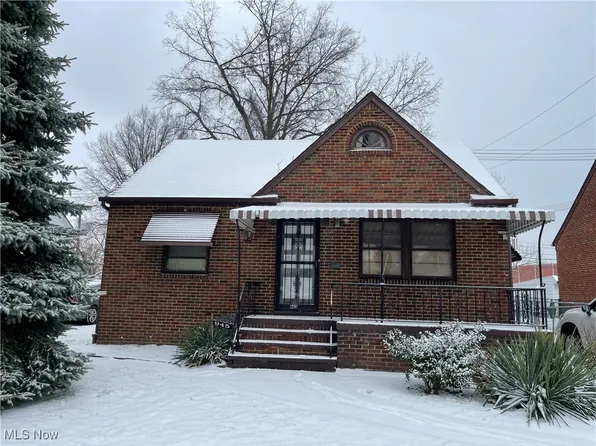 945 E 237th St, Euclid, OH 44123
