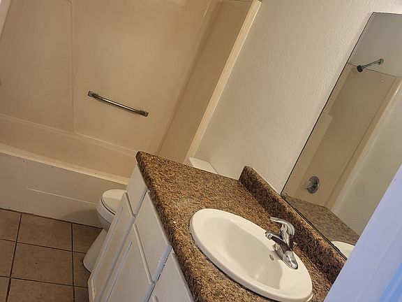 5th image of 5723 S Vancouver Ave