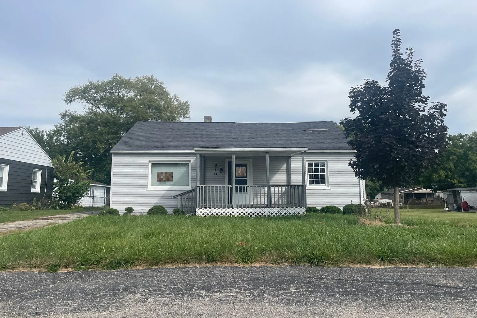 310 Larchmont Rd photo 1