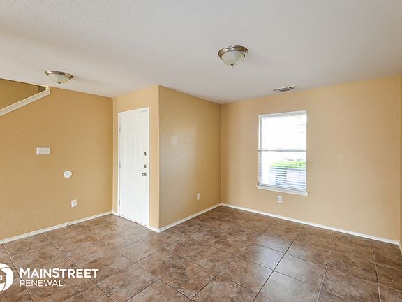 4th image of 8526 Adams Hill Dr