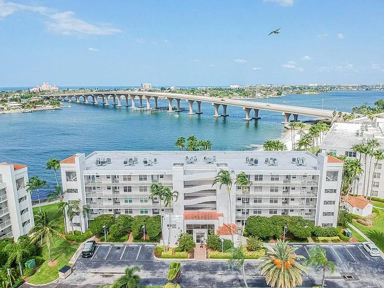 5901 Bahia Del Mar Cir #223 — Photo 25