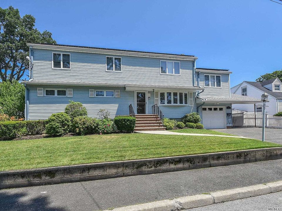 1st image of 17 Godfrey Ave