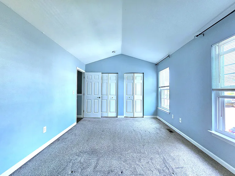 251 Hunters Run Ter — Photo 17