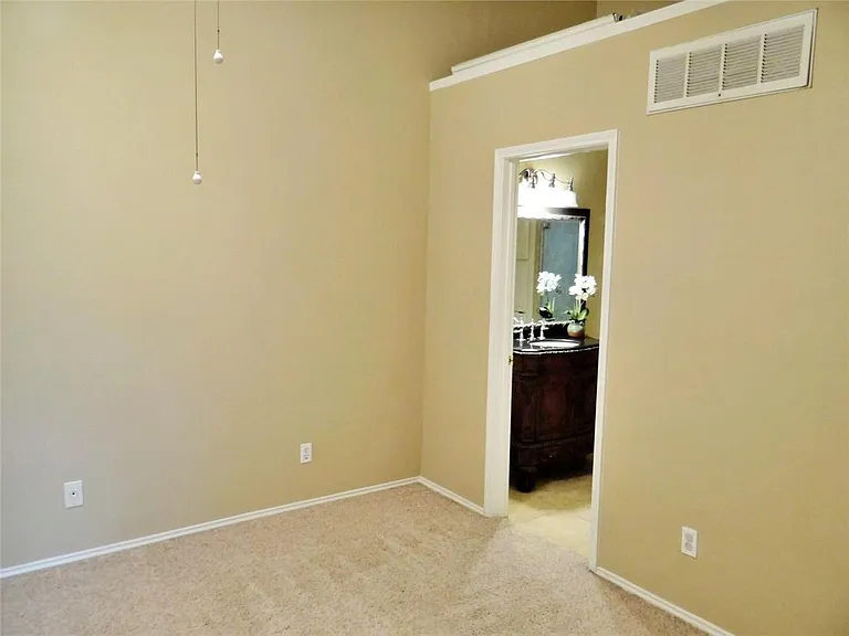 517 Ranch Trl #127 — Photo 10