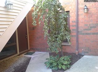 4685D Mayfield Rd, South Euclid, OH 44121