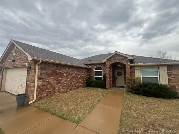 20941 E 40th Pl S, Broken Arrow, OK 74014