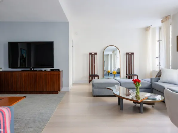 160 West 86th Street image 3 of 17