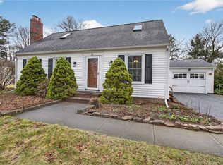 60 Hilltop Rd, Rochester, NY 14616