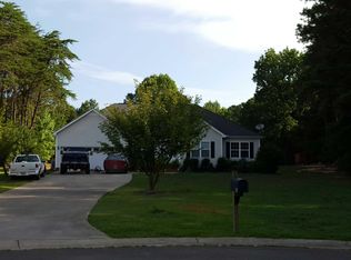 221 N Star Dr, Chatsworth, GA 30705