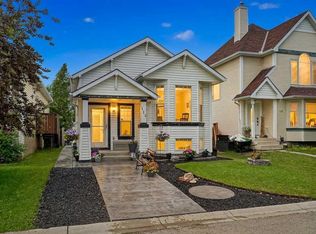 113 E Mount Lorette Pl SE, Calgary, AB T2Z2M1
