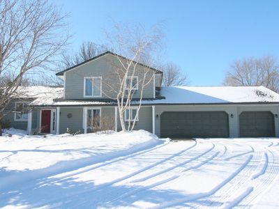 2720 Acorn Rd, Chaska, MN, 55318