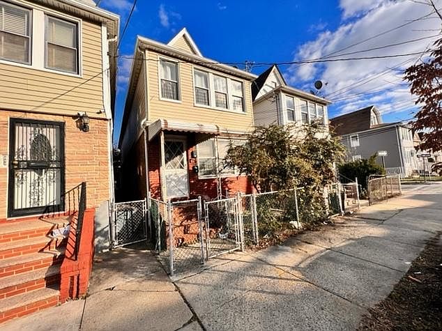 1st image of 10317 171st St