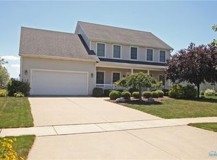 1858 Horseshoe Bend Dr, Perrysburg, OH 43551