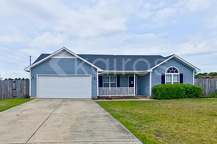 150 Chapel Hill Dr — Photo 1