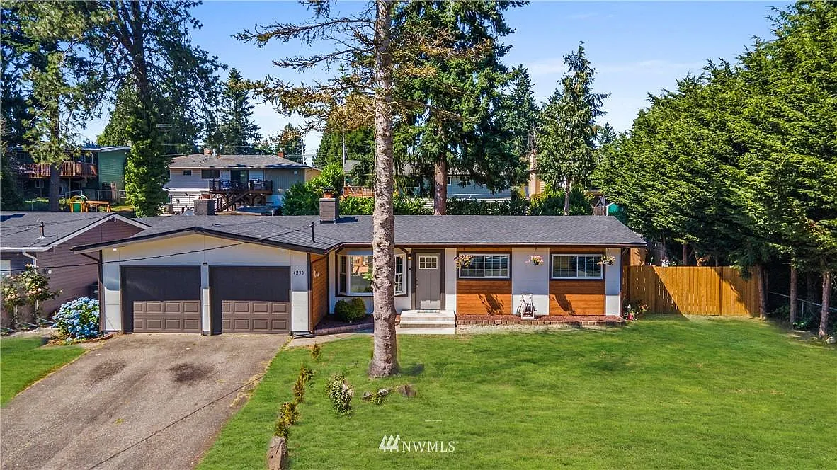 4230 S 294th St photo 1