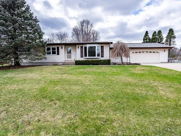 N5633 Quarterdeck DRIVE, Onalaska, WI 54650