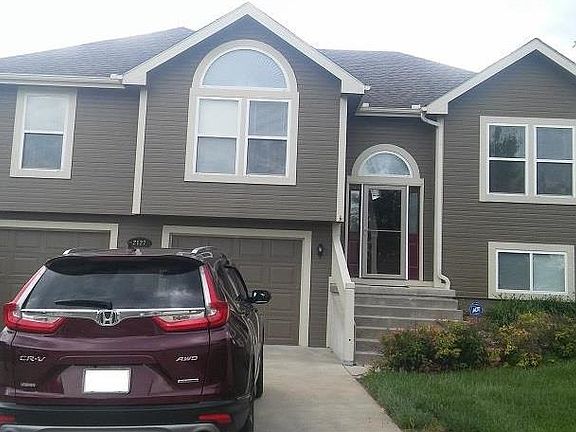 2nd image of 2127 Magnolia Dr