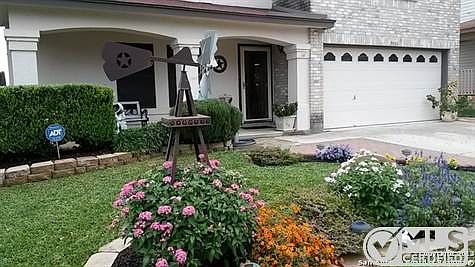 3rd image of 7935 Donshire Dr