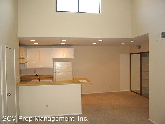 3rd image of 25003 Peachland Ave Unit 213