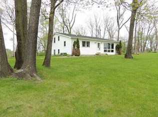 3311 55th Street Trl, Center Pt, IA 52213