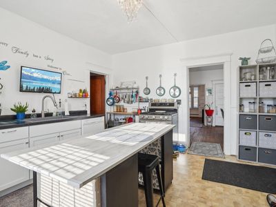 744 Thomas Ave, Saint Paul, MN, 55104