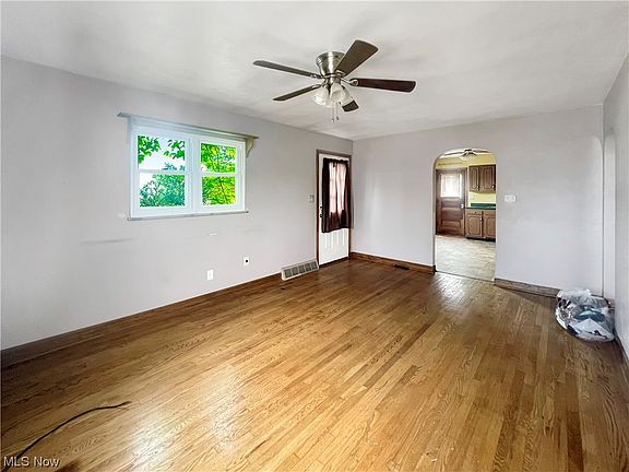 5th image of 151 Greenwich Ave