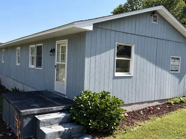 634 Currin Valley Rd, Marion, VA 24354