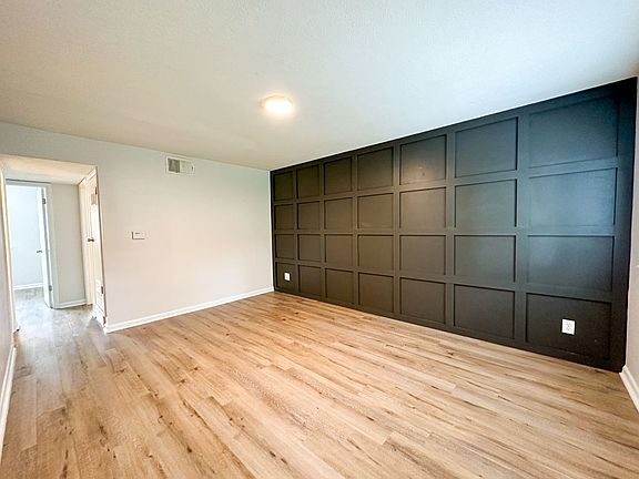 4th image of 210 S Hill Ave #4