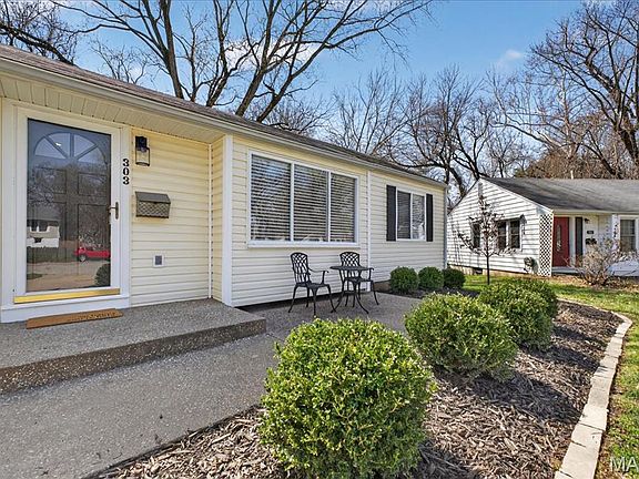 3rd image of 303 Corona Ct