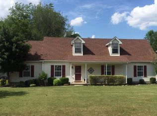 154 Stones River Ln, Murfreesboro, TN 37128