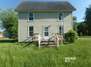 513 E 3rd St, Prophetstown, IL 61277
