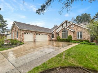 1911 Franklin Dr, Glenview, IL