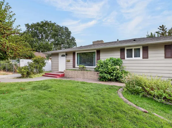 24 E 14th Ave, Kennewick, WA 99337