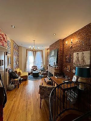 2nd image of 481 12th St APT 1A