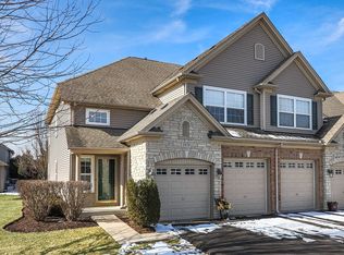 1870 Turtle Creek Dr, Aurora, IL 60503