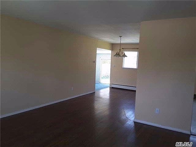 2nd image of 14 Cinque Ln